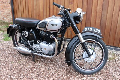 Lot 226 - 1952 Norton Model 7