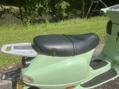 Lot 111 - 2002 Vespa ET4 125LE