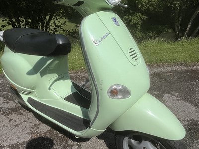 Lot 111 - 2002 Vespa ET4 125LE