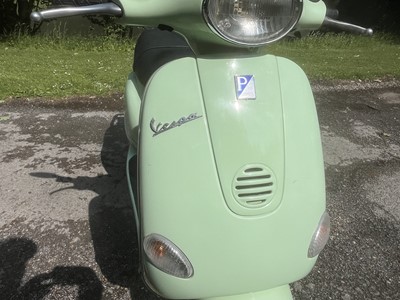 Lot 111 - 2002 Vespa ET4 125LE