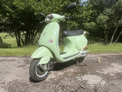 Lot 111 - 2002 Vespa ET4 125LE