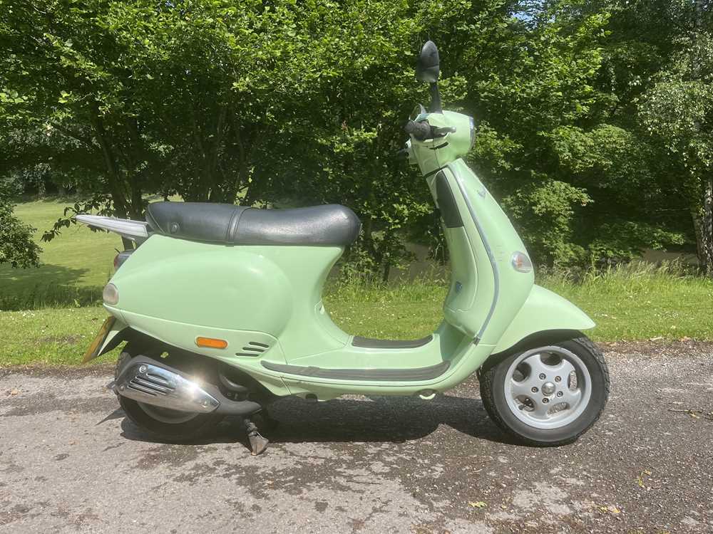Lot 111 - 2002 Vespa ET4 125LE