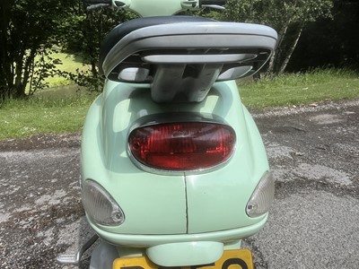Lot 111 - 2002 Vespa ET4 125LE