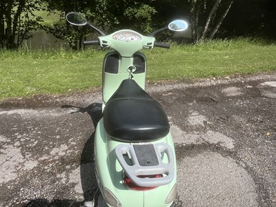 Lot 111 - 2002 Vespa ET4 125LE