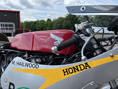 Lot 357 - c.1985 Honda 250RR Mike Hailwood Evocation