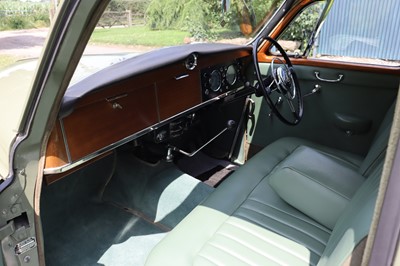 Lot 116 - 1961 Rover P4 100