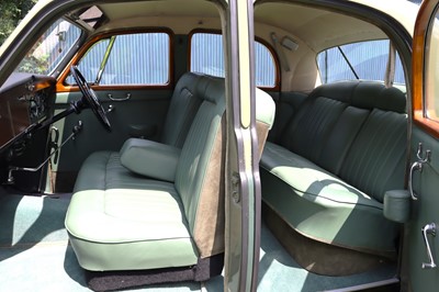 Lot 116 - 1961 Rover P4 100