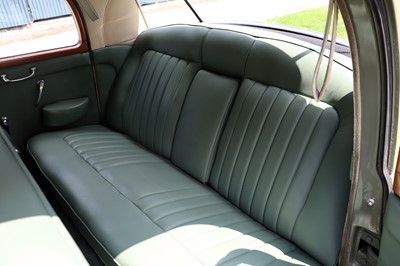 Lot 116 - 1961 Rover P4 100