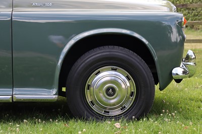 Lot 116 - 1961 Rover P4 100