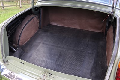 Lot 116 - 1961 Rover P4 100