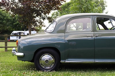 Lot 116 - 1961 Rover P4 100