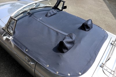 Lot 10 - 1968 MG B Roadster