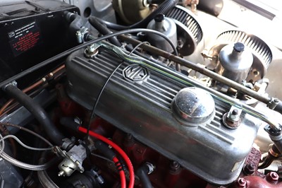 Lot 10 - 1968 MG B Roadster