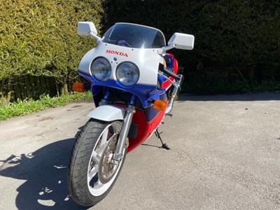 Lot 287 - 1988 Honda RC30