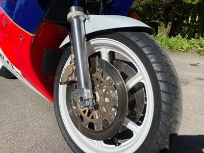 Lot 287 - 1988 Honda RC30