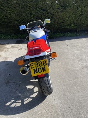 Lot 287 - 1988 Honda RC30