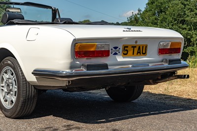 Lot 246 - 1977 Peugeot 504 V6 Cabriolet