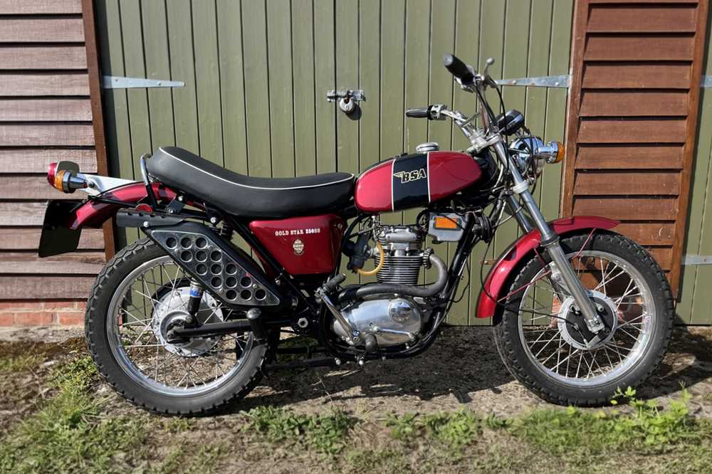 Lot 373 - 1971 BSA Gold Star 250S