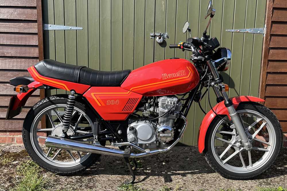 Lot 374 - 1984 Benelli 304
