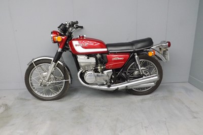 Lot 239 - 1973 Suzuki GT380J