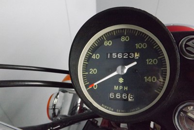 Lot 239 - 1973 Suzuki GT380J