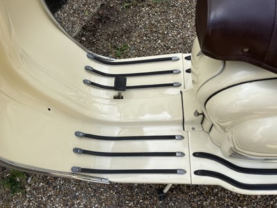 Lot 106 - 1961 Lambretta TV175 series 2