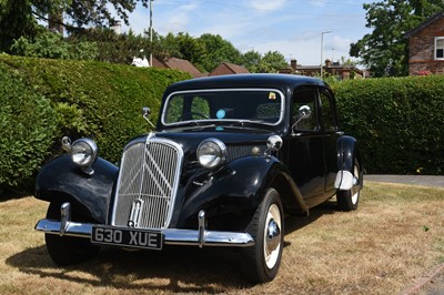 Lot 112 - 1954 Citroen Traction Avant Light 15