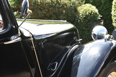 Lot 112 - 1954 Citroen Traction Avant Light 15