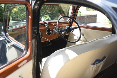Lot 112 - 1954 Citroen Traction Avant Light 15