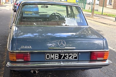 Lot 115 - 1976 Mercedes-Benz 200 Saloon