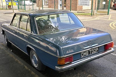 Lot 115 - 1976 Mercedes-Benz 200 Saloon
