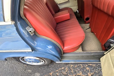 Lot 115 - 1976 Mercedes-Benz 200 Saloon