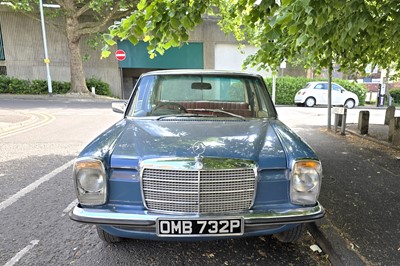 Lot 115 - 1976 Mercedes-Benz 200 Saloon