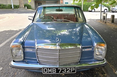 Lot 115 - 1976 Mercedes-Benz 200 Saloon