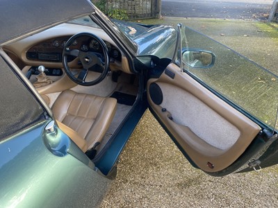 Lot 77 - 1992 TVR Griffith 4.0 250