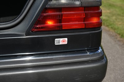 Lot 129 - 1993 Mercedes-Benz E220 Saloon