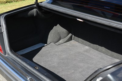Lot 129 - 1993 Mercedes-Benz E220 Saloon