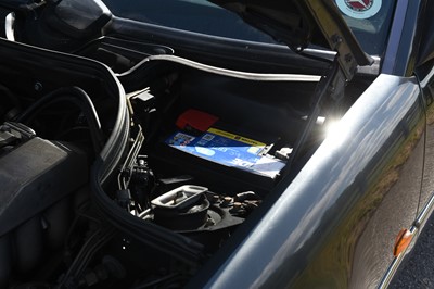 Lot 129 - 1993 Mercedes-Benz E220 Saloon