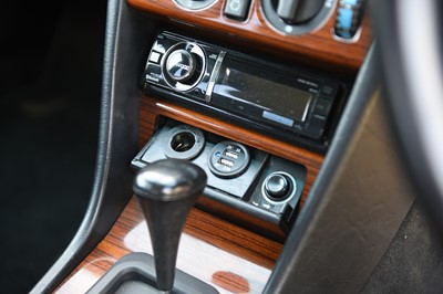 Lot 129 - 1993 Mercedes-Benz E220 Saloon