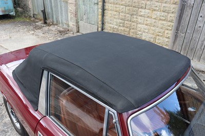 Lot 43 - 1972 Triumph Stag