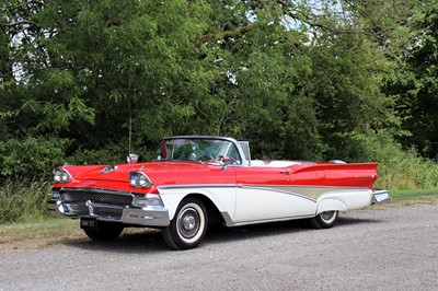 Lot 1958 Ford Fairlane 500 Skyliner Retractable Hard Top