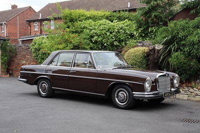 Lot 53 - 1968 Mercedes-Benz 250 SE Saloon