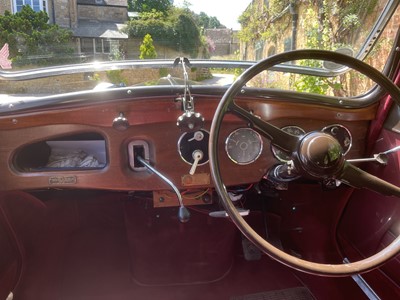 Lot 21 - 1954 Citroen Traction Avant Light 15