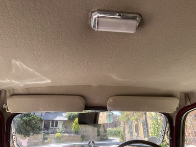 Lot 21 - 1954 Citroen Traction Avant Light 15