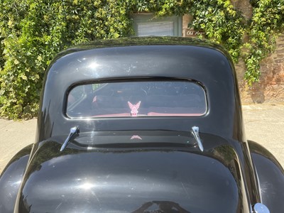 Lot 21 - 1954 Citroen Traction Avant Light 15