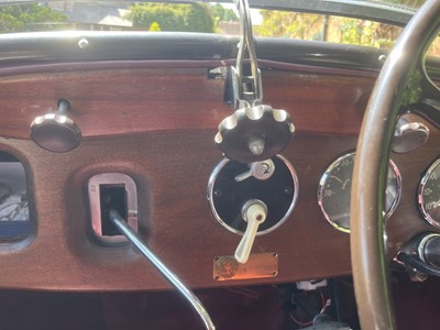 Lot 21 - 1954 Citroen Traction Avant Light 15