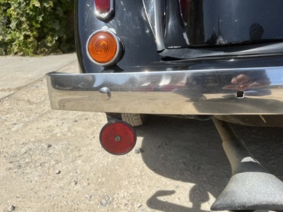 Lot 21 - 1954 Citroen Traction Avant Light 15