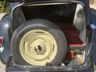 Lot 21 - 1954 Citroen Traction Avant Light 15