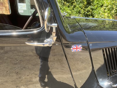 Lot 21 - 1954 Citroen Traction Avant Light 15