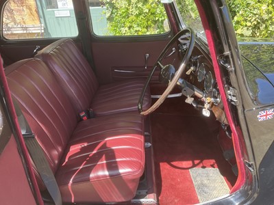 Lot 21 - 1954 Citroen Traction Avant Light 15